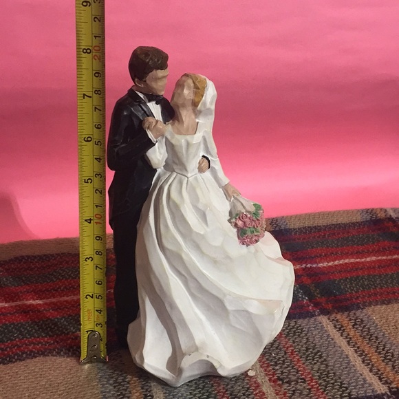 Willow Tree Wedding Couple Figurine - White and Black - Picture 8 of 8